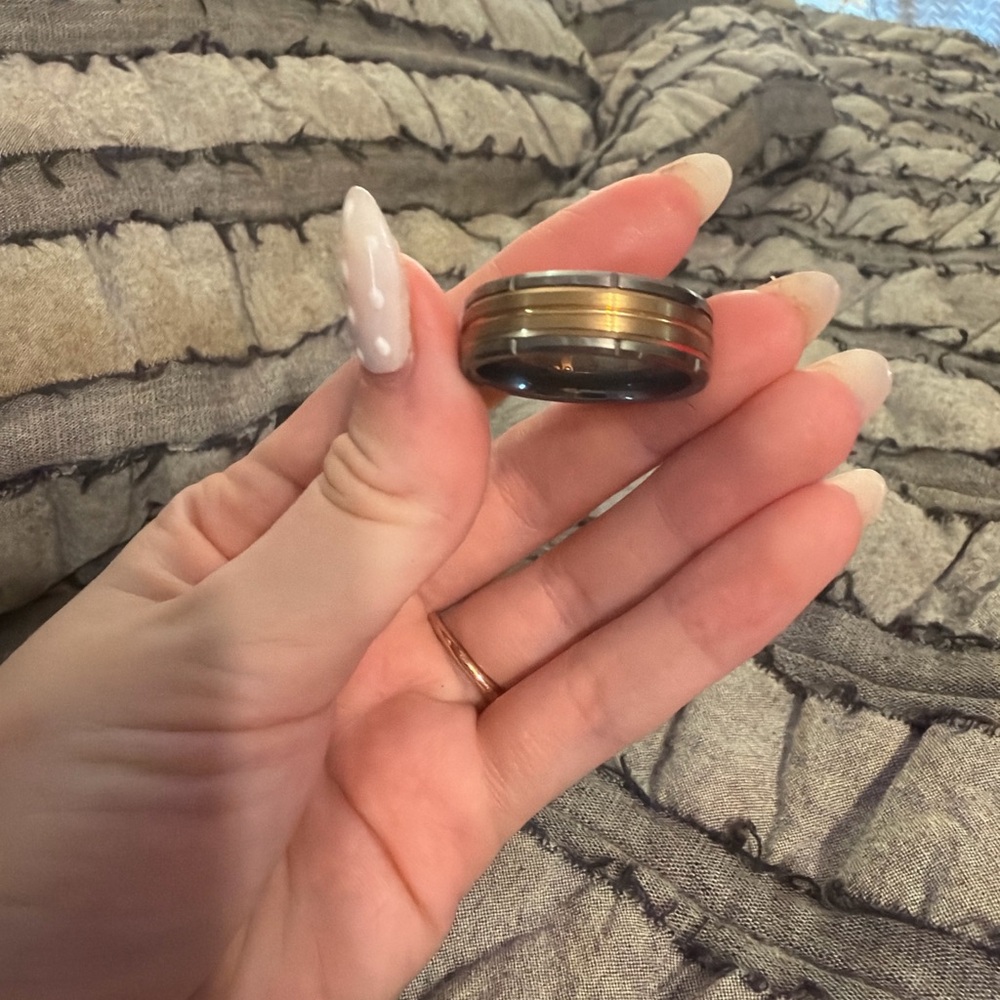 Gold and silver solid ring. Size 10